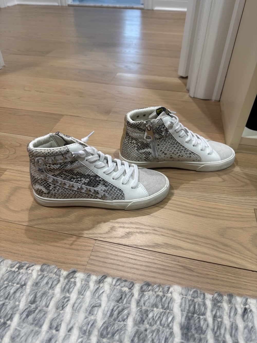 Brand New Vintage Havana Gadol High-Top Sneakers in White and Gray Snake Print